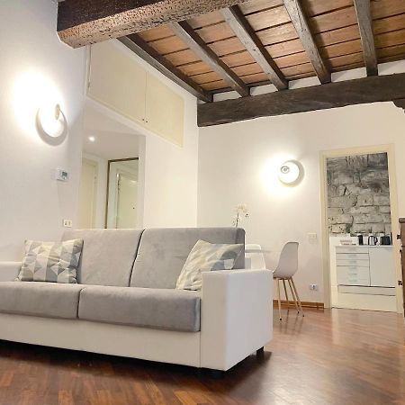 Tower Gombito'S Apartment Бергамо Экстерьер фото